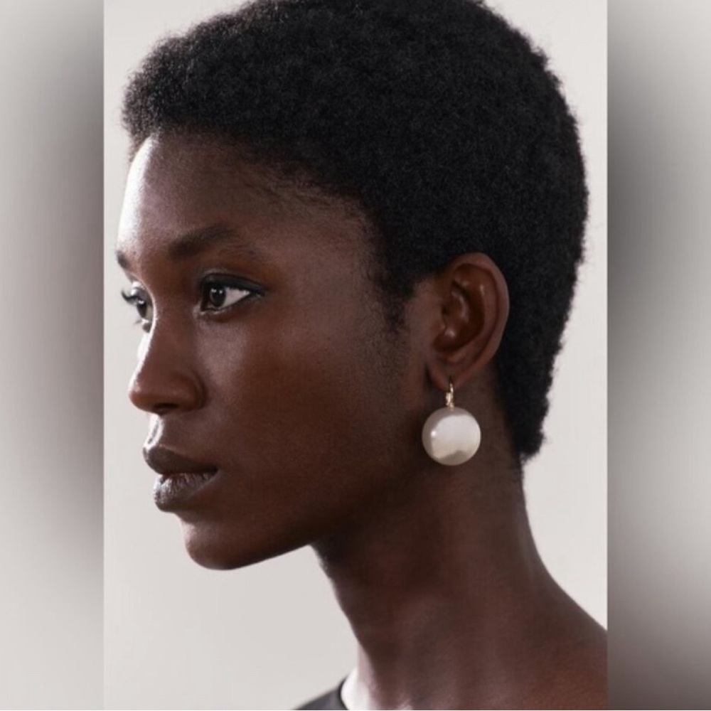 Zara large pearl earrings new no tags ✨✨✨🔥 Elegant and classy